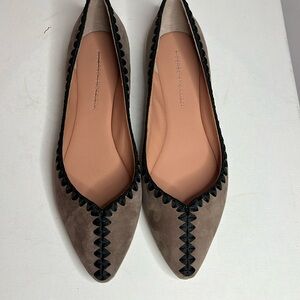 Elegant Women's Flats in Taupe and Black